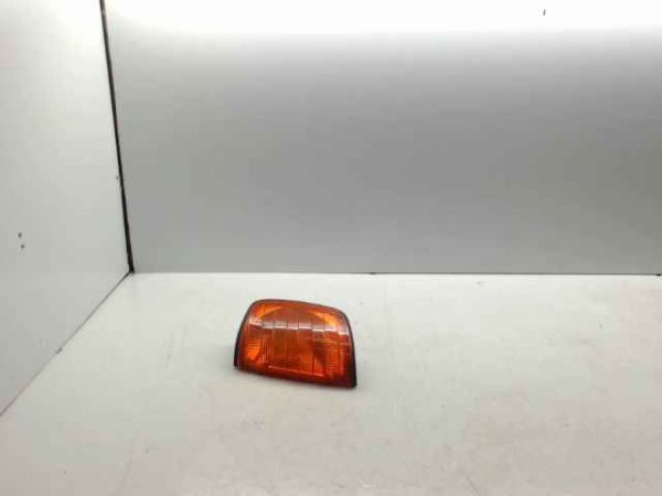 MERCEDES-CLIGNOTANT AVANT GAUCHE