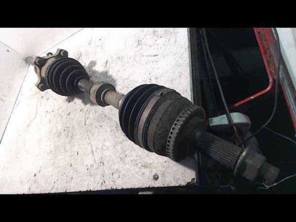 NISSAN-TRANSMISSION AVANT DROITE