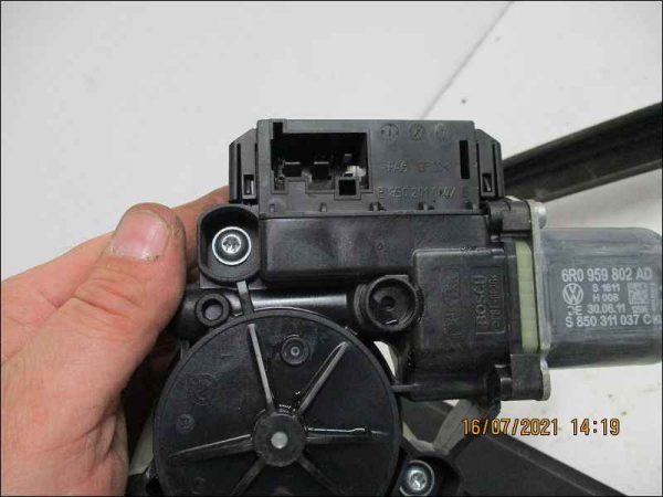 MECANISME + MOTEUR DE LEVE-GLACE AVANT GAUCHE – Image 2