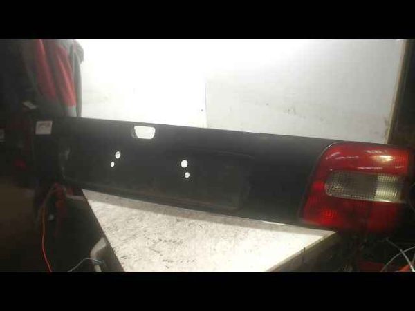 VOLVO-BANDEAU ECLAIRAGE ARRIERE