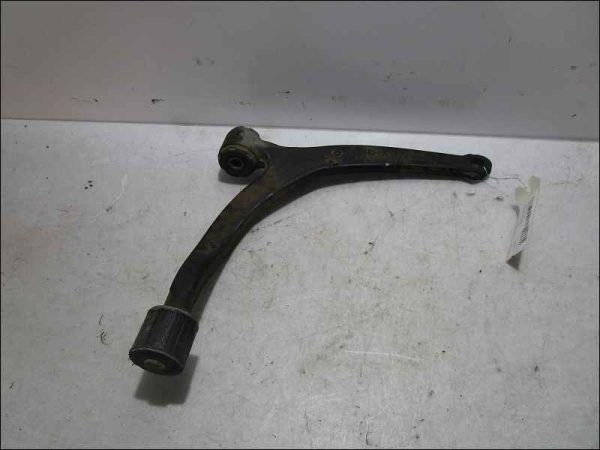 PEUGEOT-TRIANGLE INFERIEUR AVANT DROIT