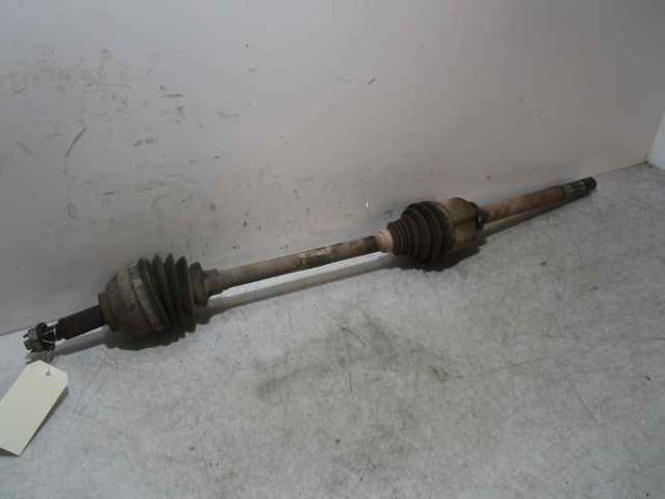 NISSAN-TRANSMISSION AVANT DROITE