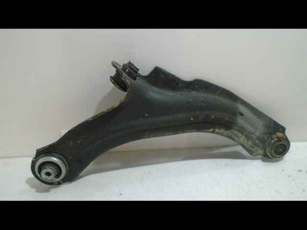 RENAULT-TRIANGLE INFERIEUR AVANT GAUCHE