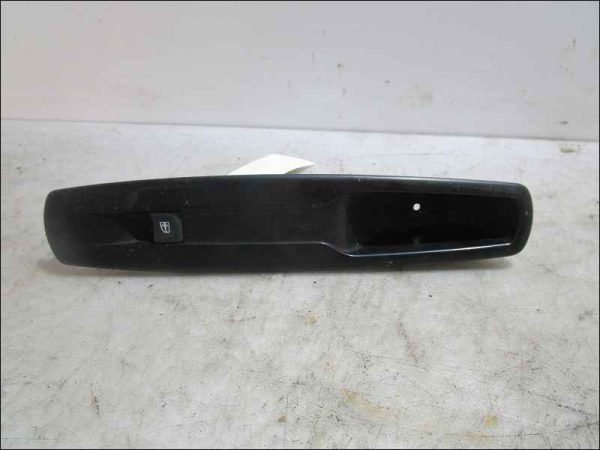 RENAULT-COMMANDE LEVE-GLACE PORTE AVANT DROIT