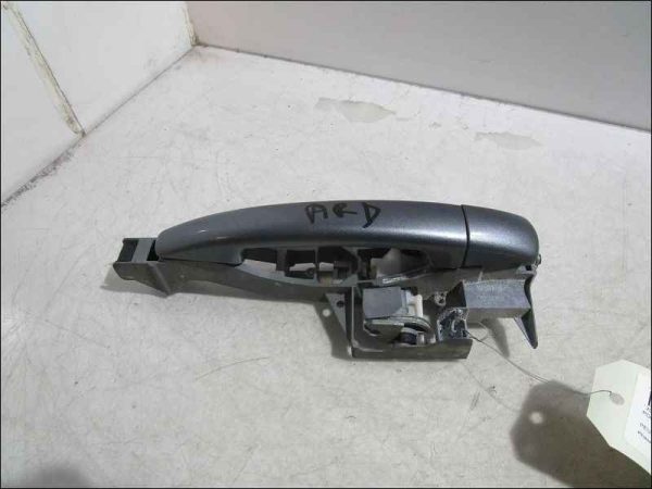 PEUGEOT-POIGNEE EXTERIEURE PORTE AVANT DROITE