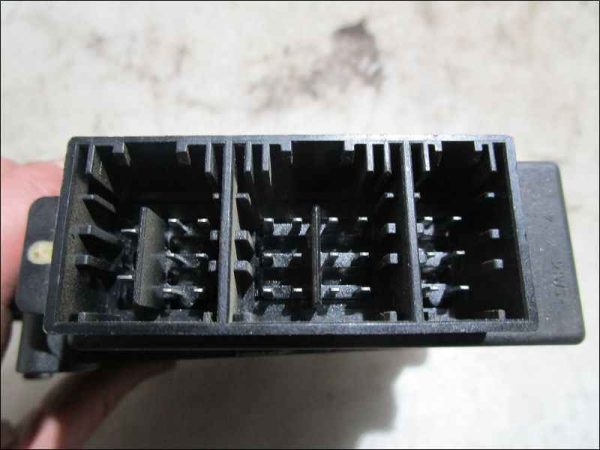 MOTEUR LEVE-GLACE AVANT DROIT – Image 2