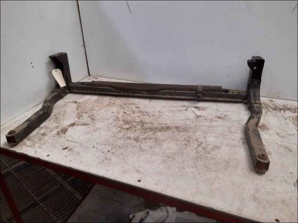 FORD-TRAVERSE INFERIEUR ARMATURE AVANT