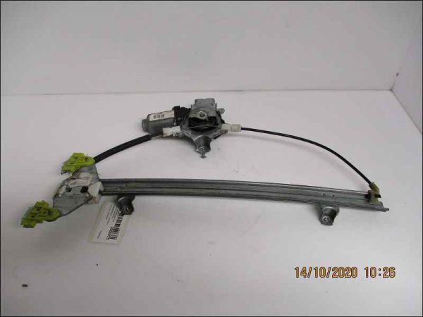 NISSAN-MECANISME + MOTEUR DE LEVE-GLACE AVANT DROITE