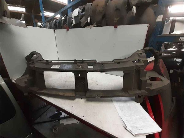 OPEL-TRAVERSE SUPERIEUR ARMATURE AVANT